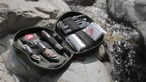 Best Survival Tools for Everyday Carry That Actually Get Used