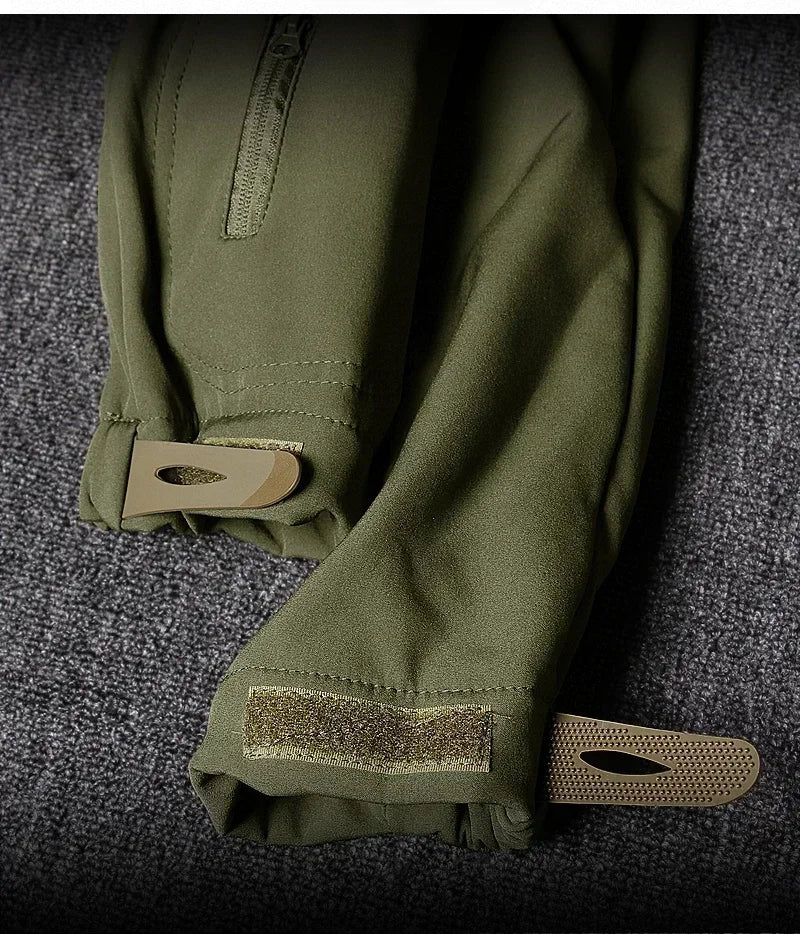 （Not A Set） RU Camo Waterproof and Warm Men's Winter Soft Shell Special Tactical Hooded Jacket Multi Pocket Tactical Pants